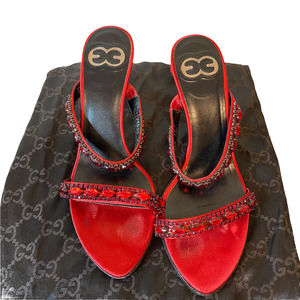 Vintage Escada kitten heels